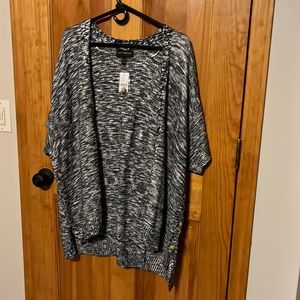 Lane Bryant Short Sleeve Cardigan NWT